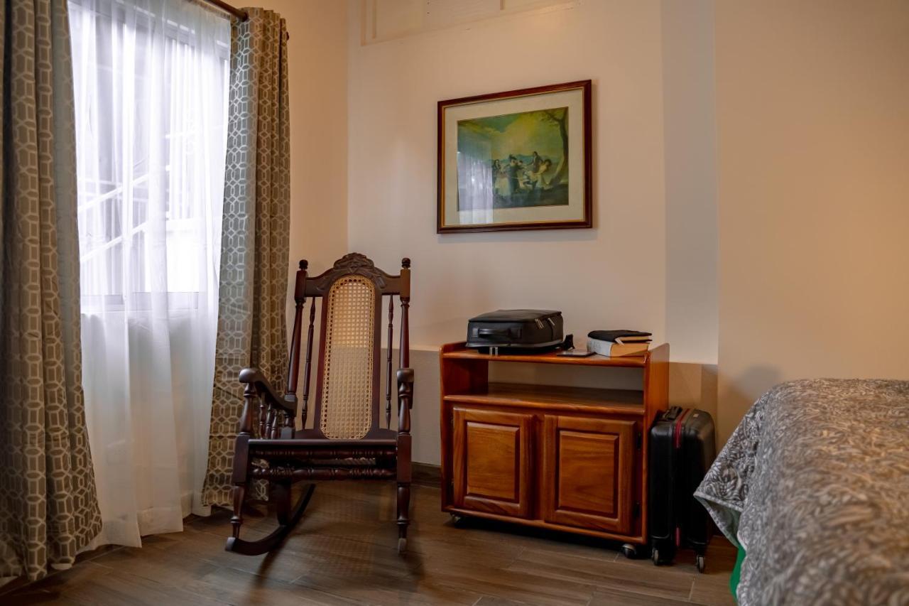 Alice Y Juancito Boutique Hotel Alajuela Ngoại thất bức ảnh